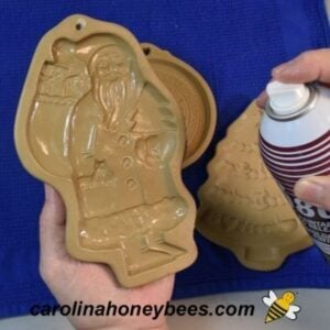 Using spray on cookie mold image.